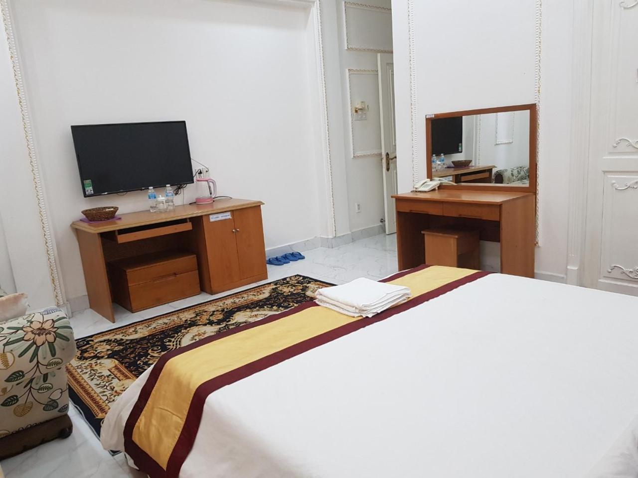Kim Cuong - Hotel Near Tan Son Nhat Airport ホーチミン市 エクステリア 写真
